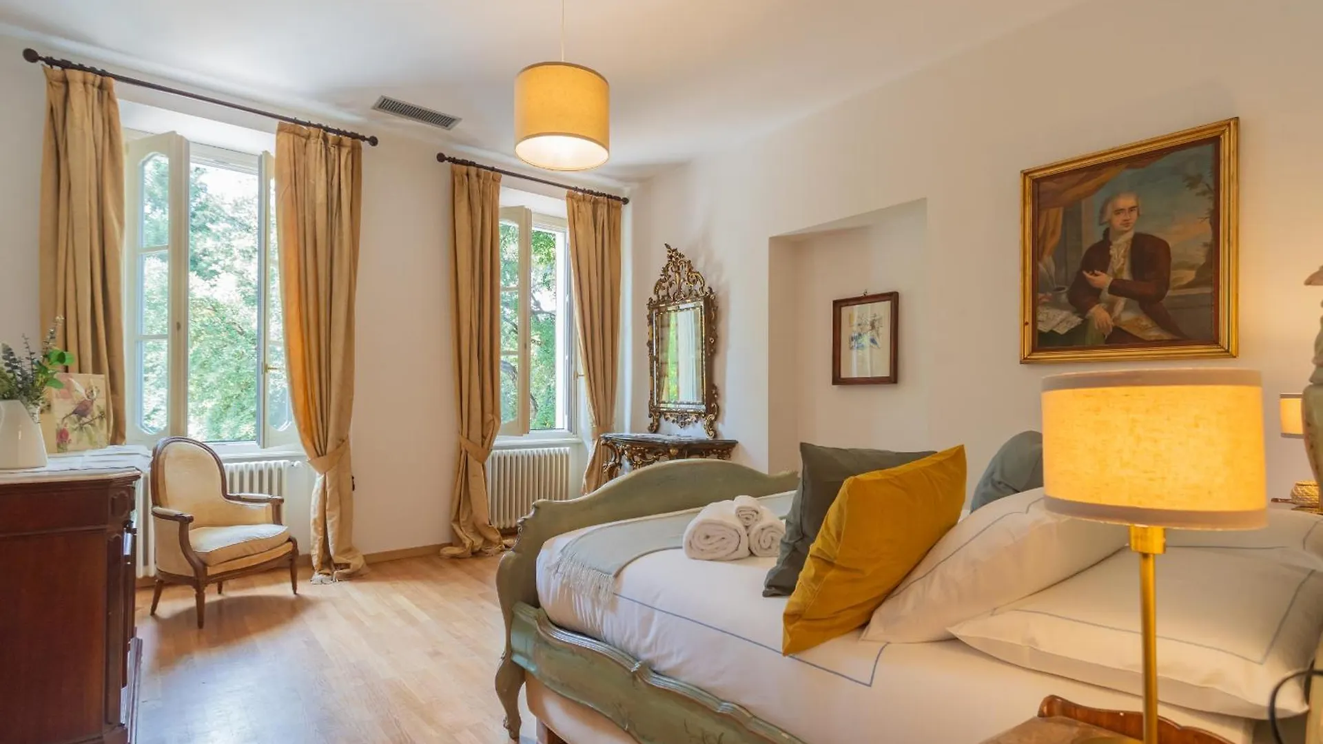 Luxury Apartments In Villa Cardinal Ciceri By Rent All Como San Fermo della Battaglia
