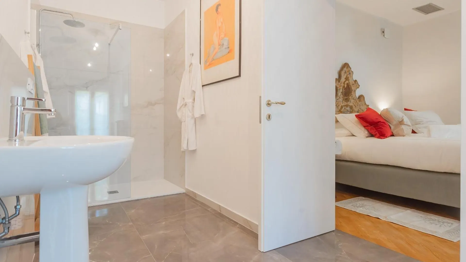 Luxury Apartments In Villa Cardinal Ciceri By Rent All Como San Fermo della Battaglia
