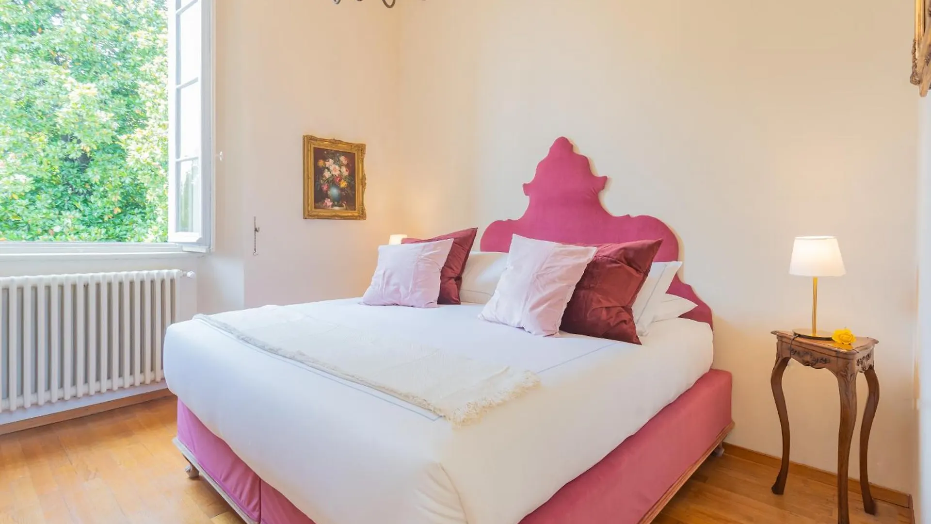 Luxury Apartments In Villa Cardinal Ciceri By Rent All Como San Fermo della Battaglia Italy