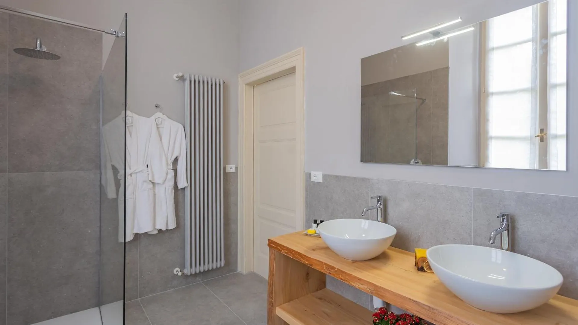 Luxury Apartments In Villa Cardinal Ciceri By Rent All Como San Fermo della Battaglia