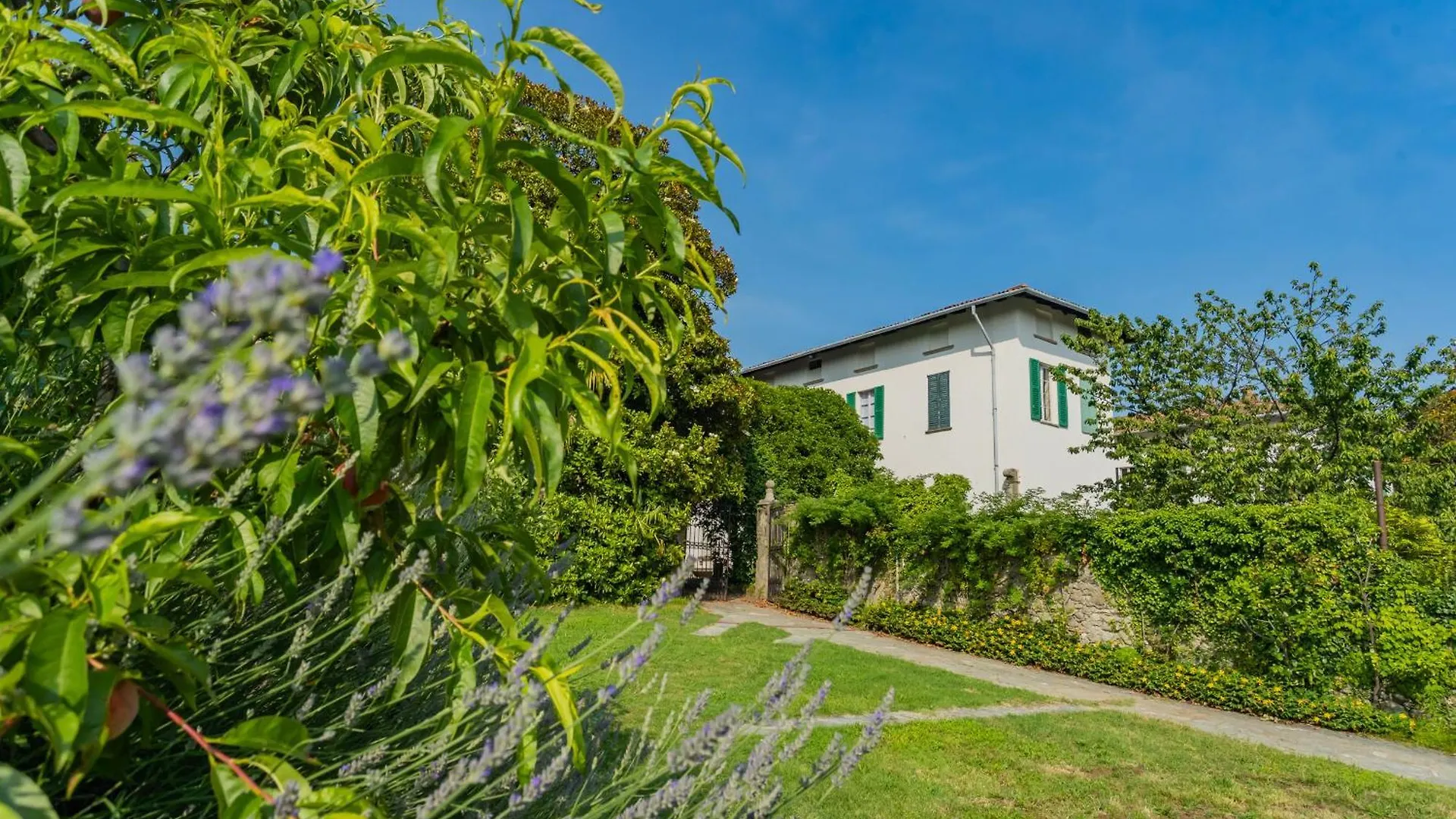 Luxury Apartments In Villa Cardinal Ciceri By Rent All Como San Fermo della Battaglia