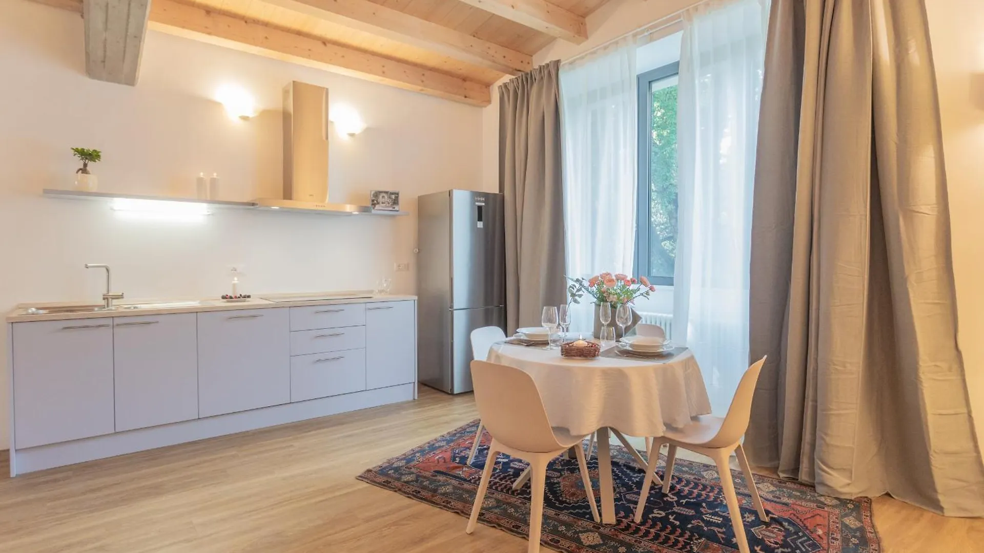 Luxury Apartments In Villa Cardinal Ciceri By Rent All Como San Fermo della Battaglia Italy