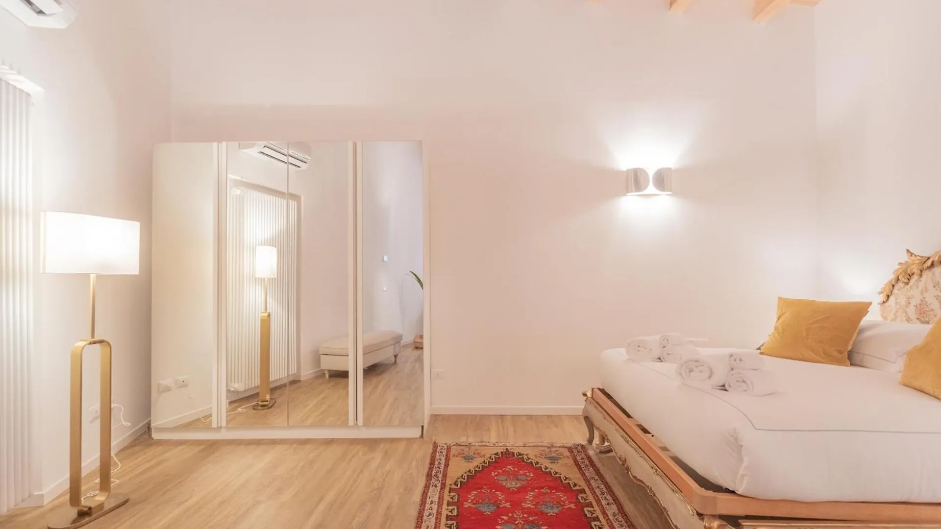 Luxury Apartments In Villa Cardinal Ciceri By Rent All Como San Fermo della Battaglia