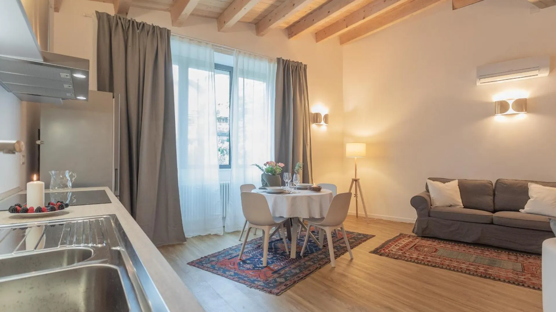 Luxury Apartments In Villa Cardinal Ciceri By Rent All Como San Fermo della Battaglia