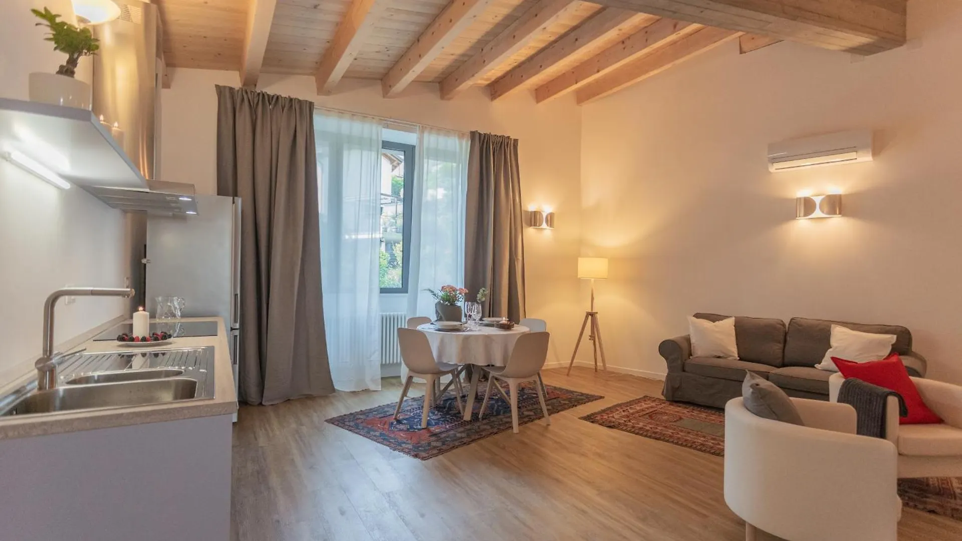 Luxury Apartments In Villa Cardinal Ciceri By Rent All Como San Fermo della Battaglia